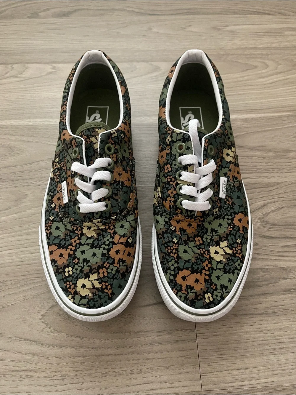 Vans Stackform Camo Floral Green Low-Top Platform Skate Sneakers - Women’s 8.5